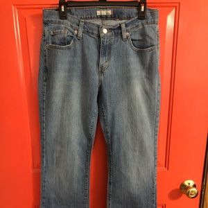 Curvy Levi jeans 529